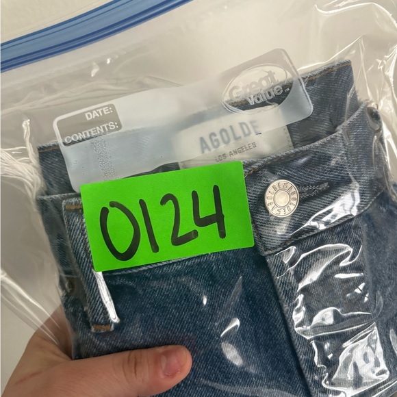 AGOLDE Distressed High Rise Cut Off Women's Blue Cotton Denim Shorts size 30 NWT - Picture 8 of 8